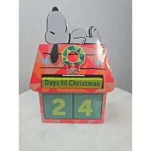 Snoopy's Countdown to Christmas Calendar Wood Table Peanuts Decor New sealed